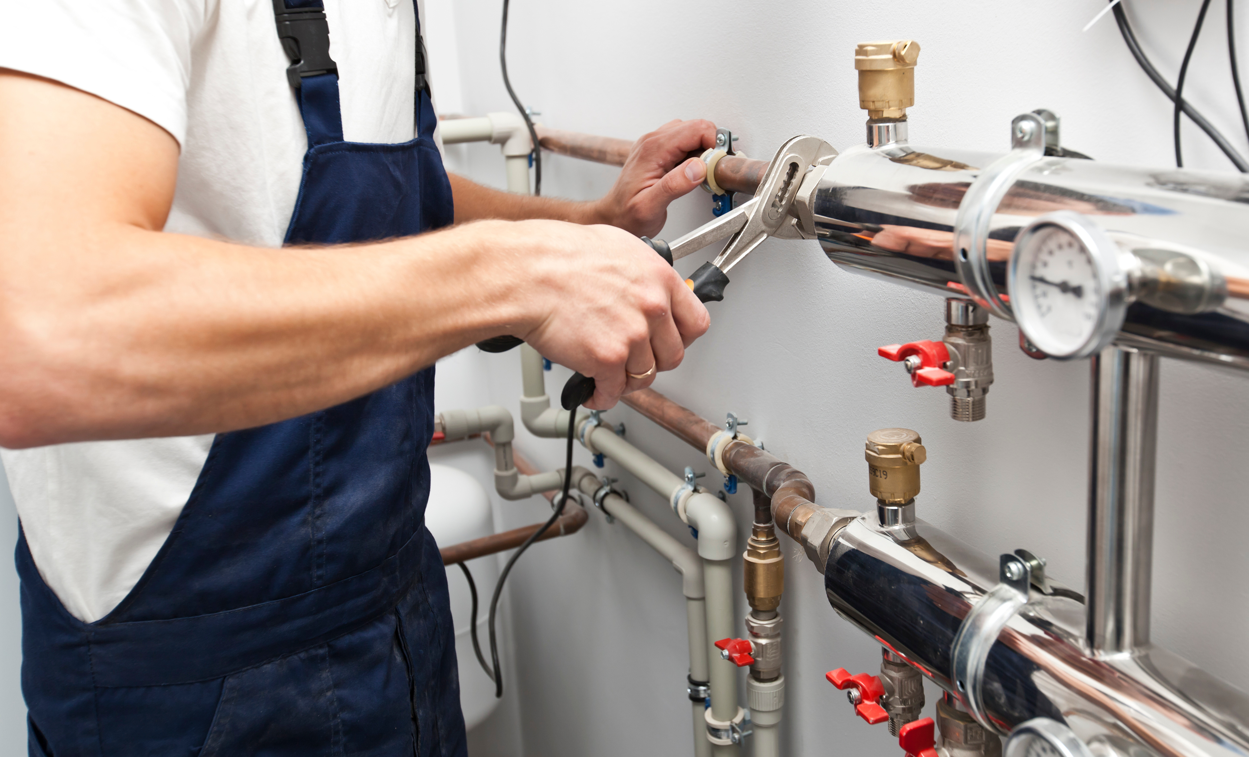 7 Drain Cleaner Safety Tips  Robinson's Plumbing Service