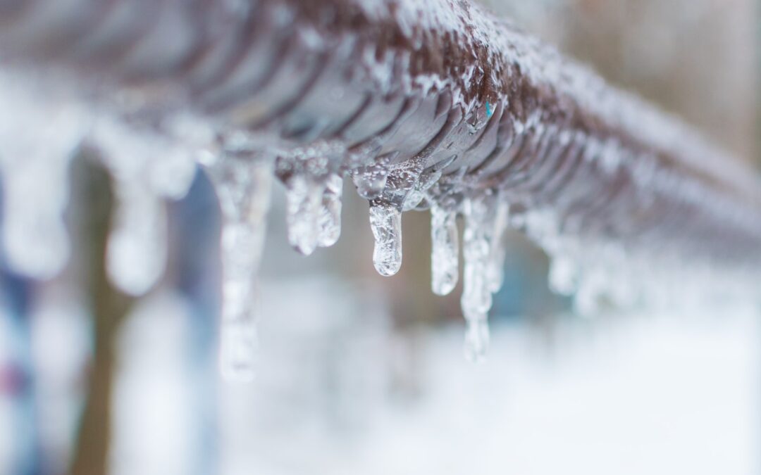 What to Do if Your Pipes Freeze & How to Thaw Them